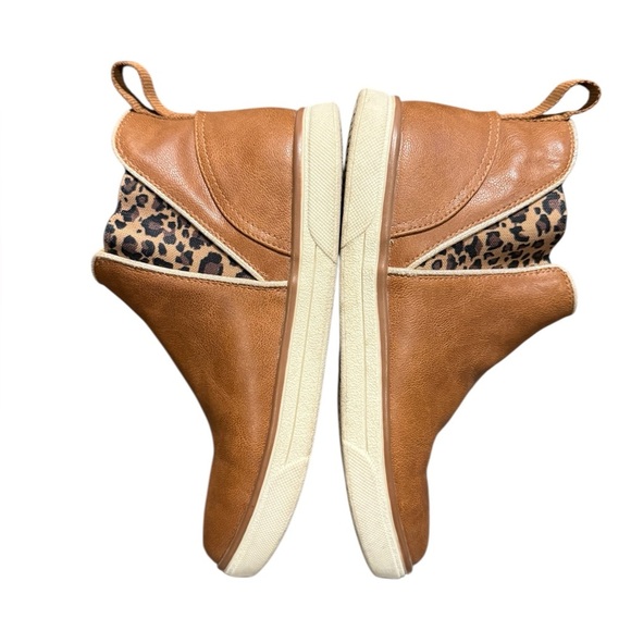 Light Brown Women OR Girls Booties - Picture 2 of 5